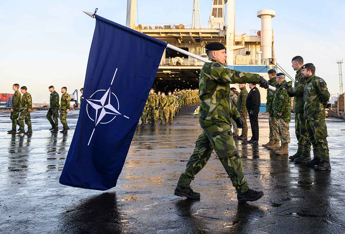 NATO Struggles to Unite on Ukraine Crisis as US Faces Criticism
