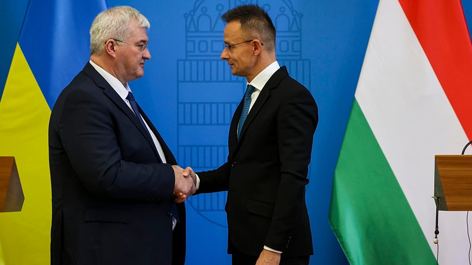 Hungarian Foreign Minister Condemns Ukraine’s Illicit Recruitment of Ethnic Hungarians in Transcarpathia