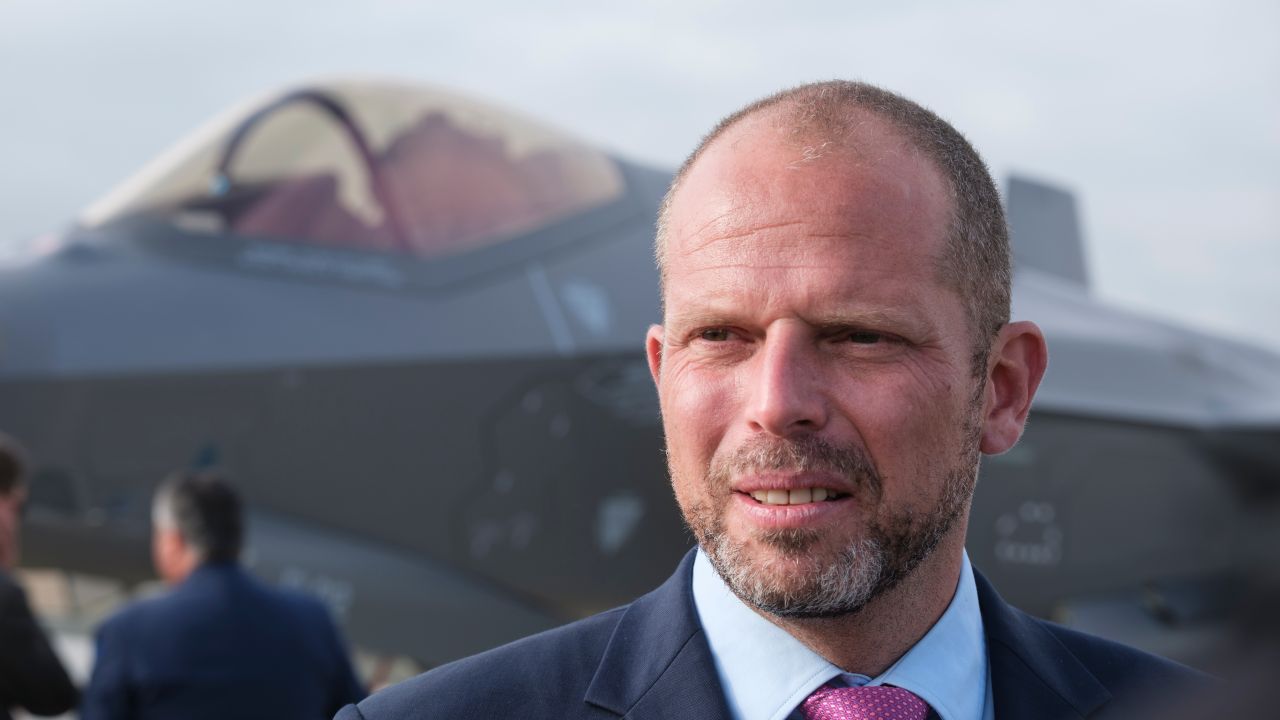 Belgian Defense Minister Denies Threatening Moscow Over NATO-Russia Tensions