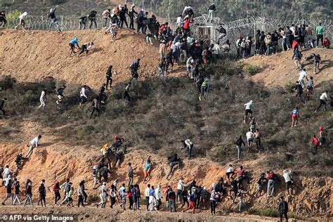 Thousands of Moroccan Migrants Storm Ceuta Border as Spanish Authorities Reject Emergency Declaration