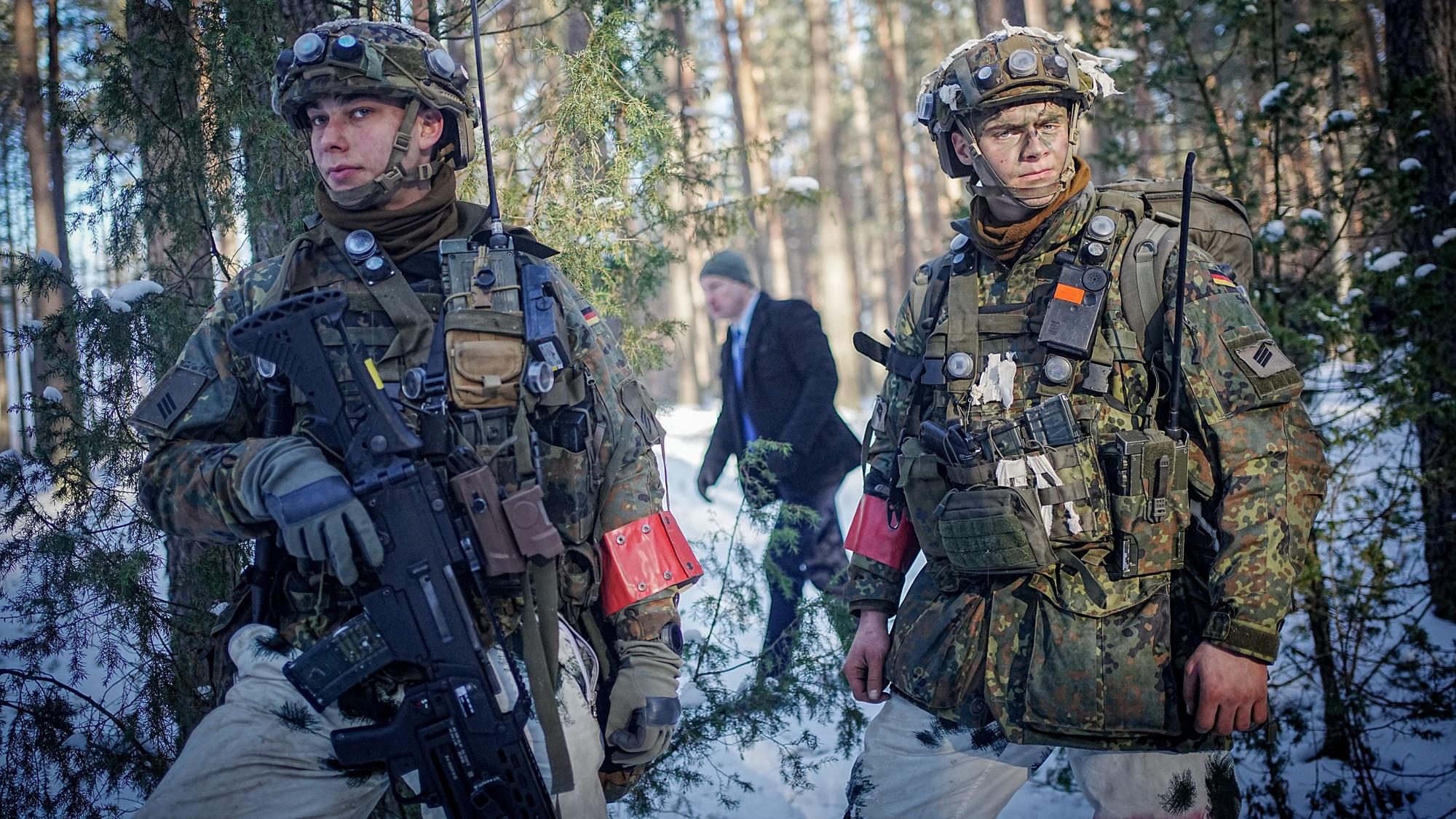 NATO’s 4,000-Page Military Plan Raises Alarm Over Escalation Risk